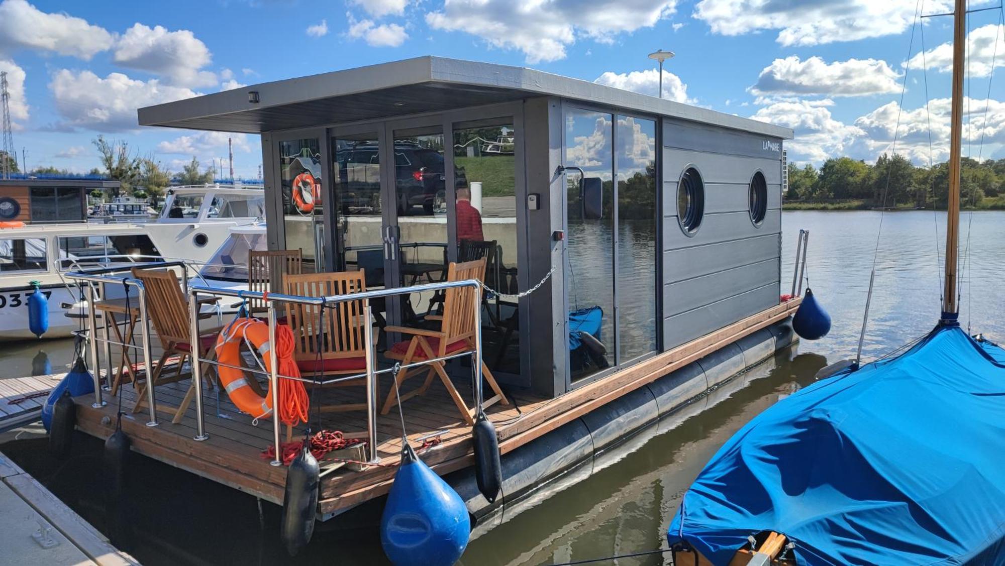 ヴロツワフHouseboat Water Boy Apartament Plywajacy Dom Na Wodzie Lodzアパートメント エクステリア 写真