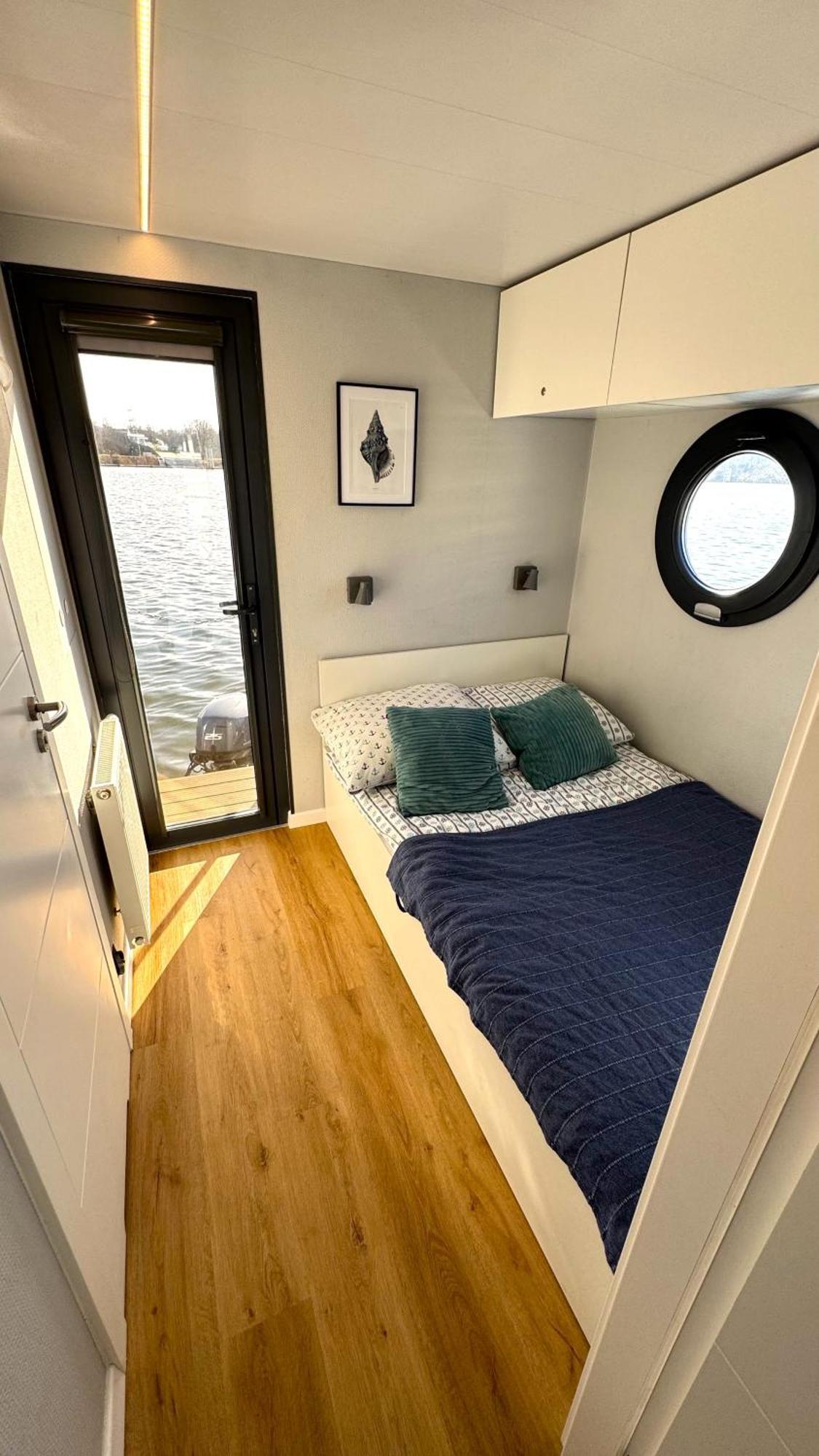 ヴロツワフHouseboat Water Boy Apartament Plywajacy Dom Na Wodzie Lodzアパートメント エクステリア 写真